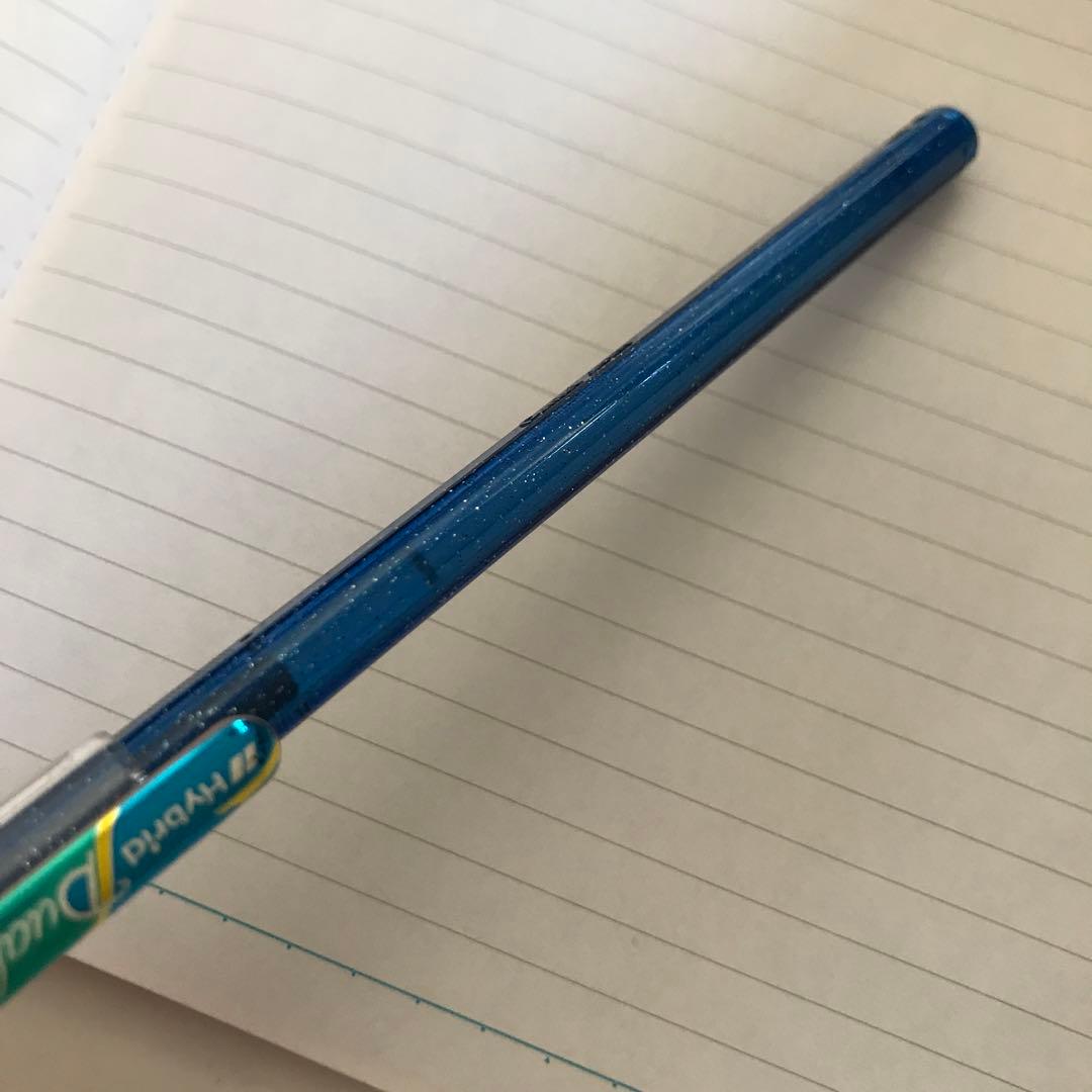 メタリックグリーンデュアルメタリック