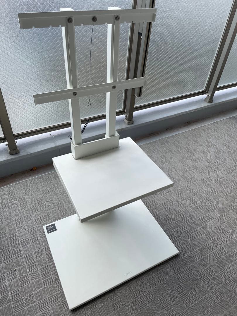 WALL V2 テレビスタンド ロータイプ サテンホワイト