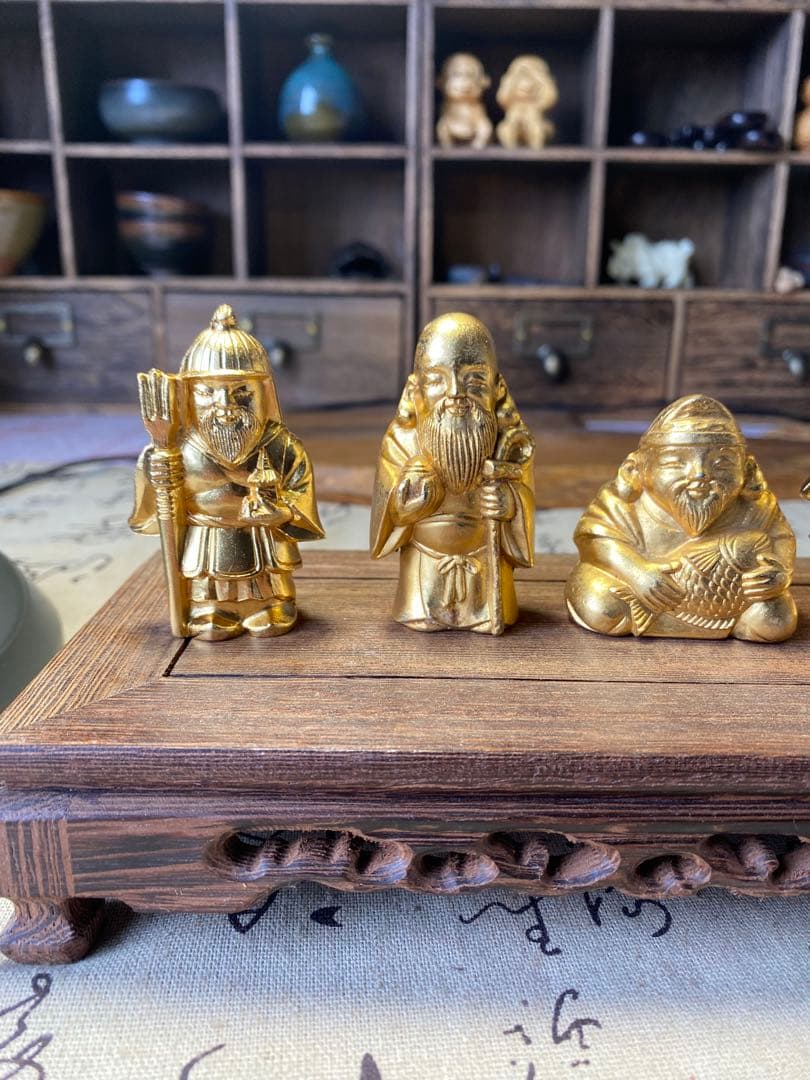 花台付き　七福神 大黒天 恵比寿天 置物 縁起物 金色 7体セット 商売繁