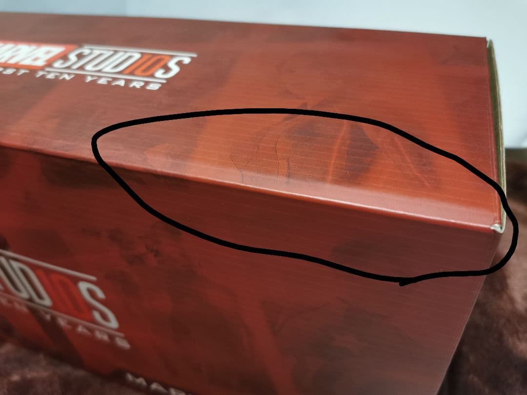 Hot toys marvel ロゴライトボックス　箱付き　マーベル