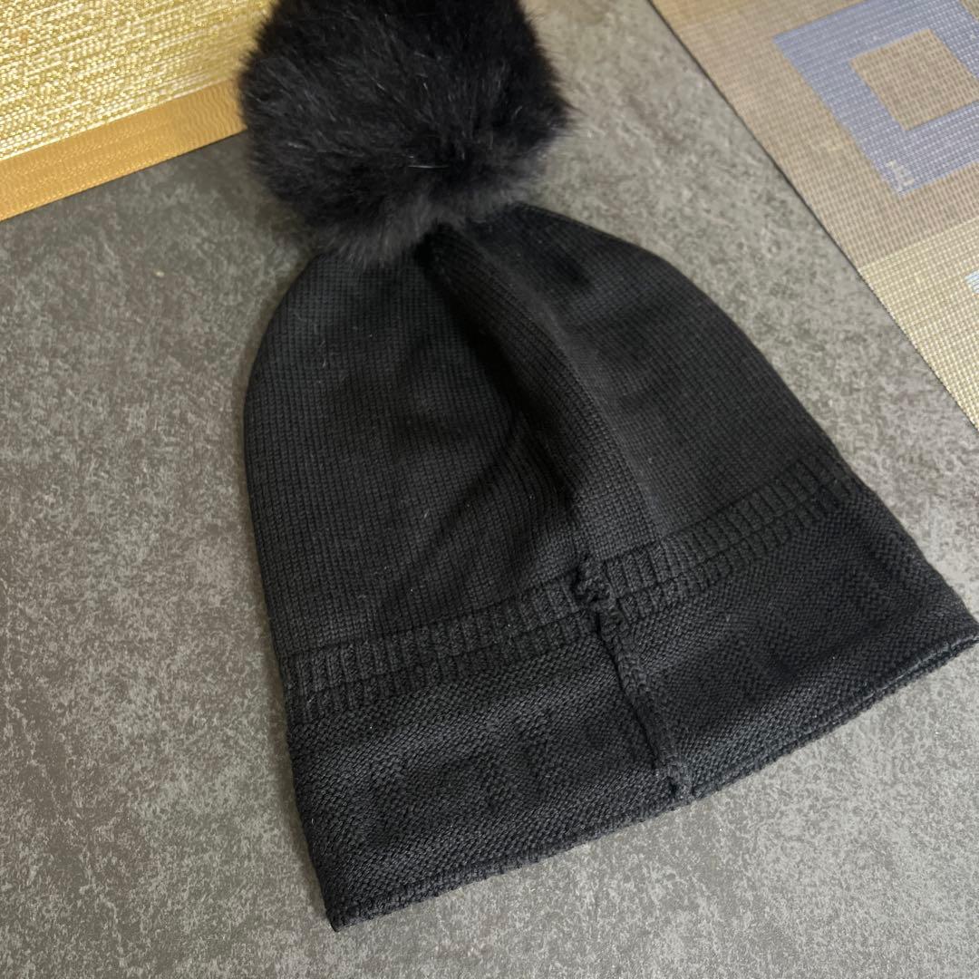 専用 Fendi ブラックファー付きニット帽