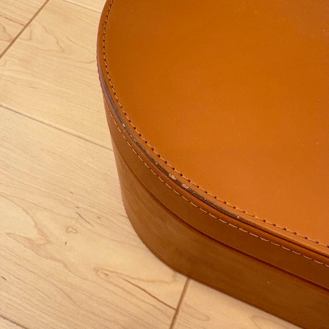 Dyson Airwrap 専用ケース付き