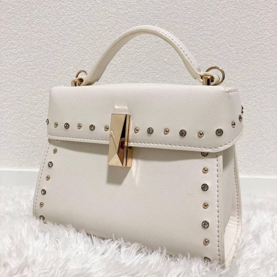 美品♡ セルフォード リュタン ビジュースタッズポシェット 白 アイボリー