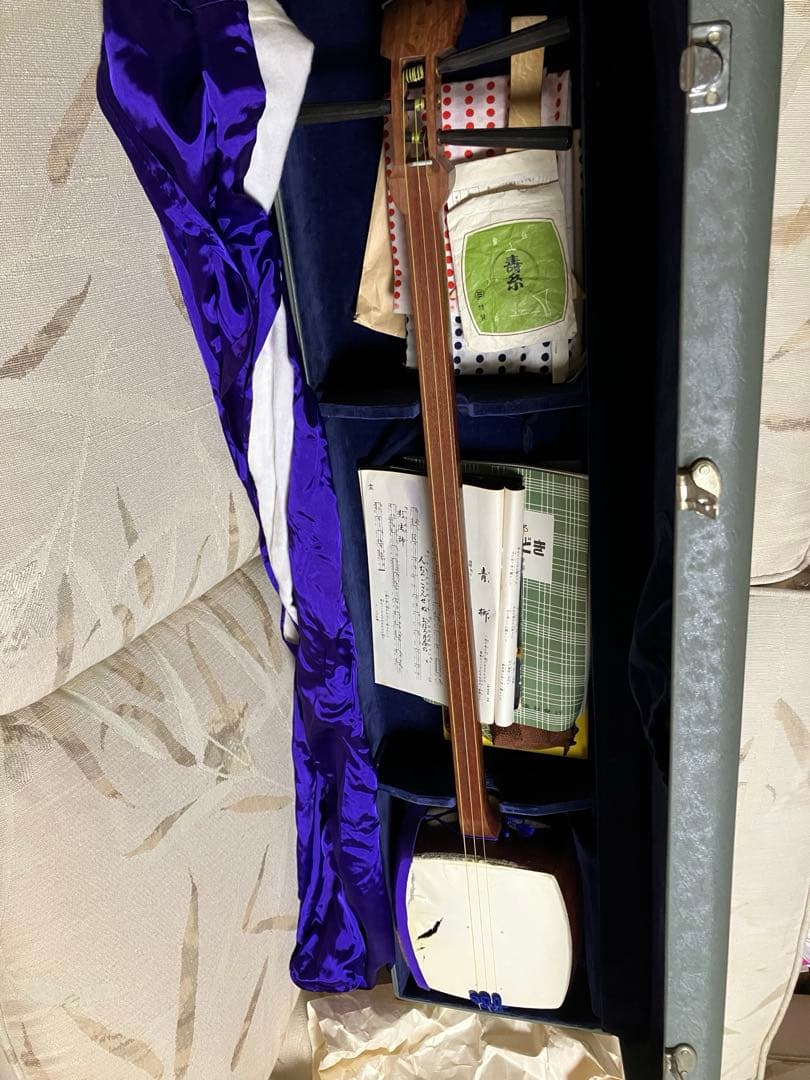 メ4809 高級 和楽器 三味線 紅木 ハードケース付き