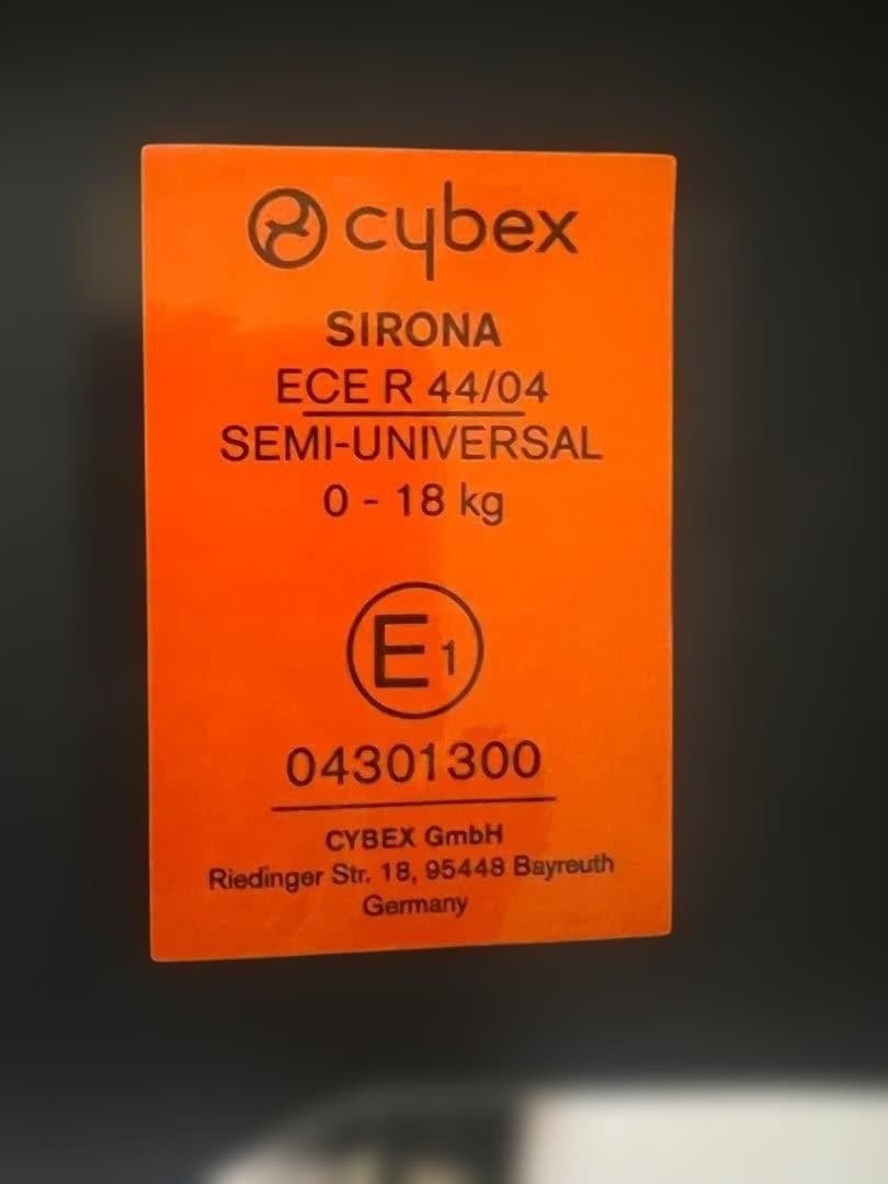 美品 正規品 cybex ECE R-44/04 チャイルドシートISOFIX