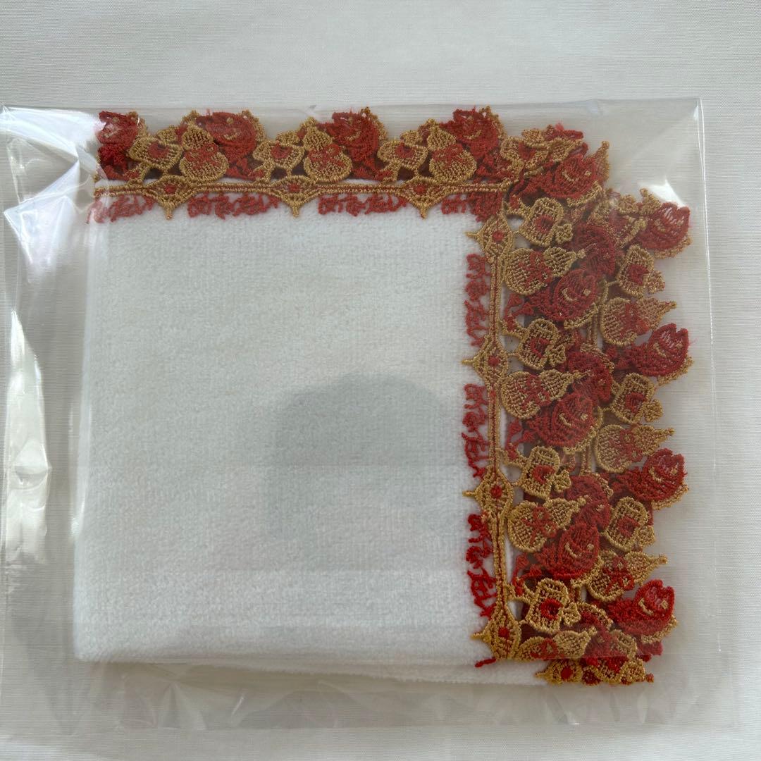 近沢レース　タオルハンカチ　婦人画報　めでたい　ホワイト