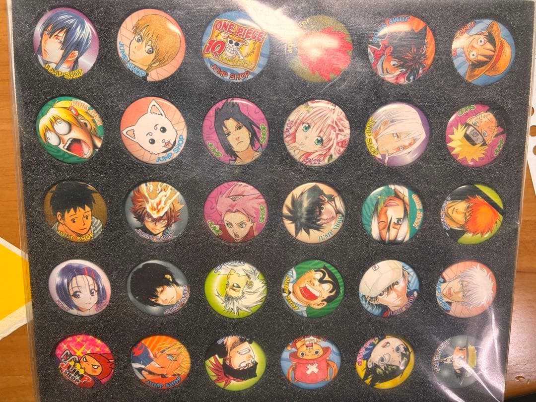 期間限定値下げ激レア　フルコンプ　ジャンプショップ2007缶バッジ