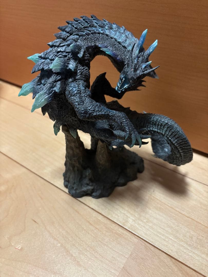 【箱無し・美品】ラギアクルス クリエイターズモデル フィギュア 希少種