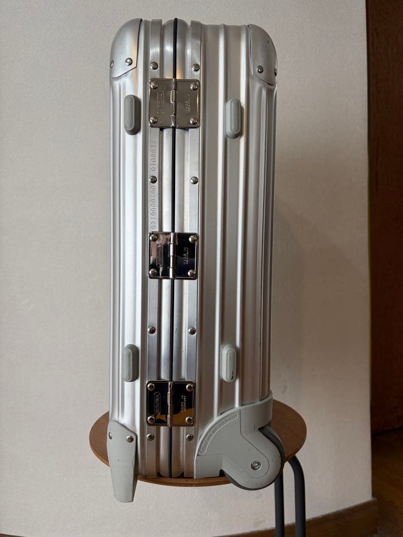 Lufthansa シルバーキャリーケース 32L