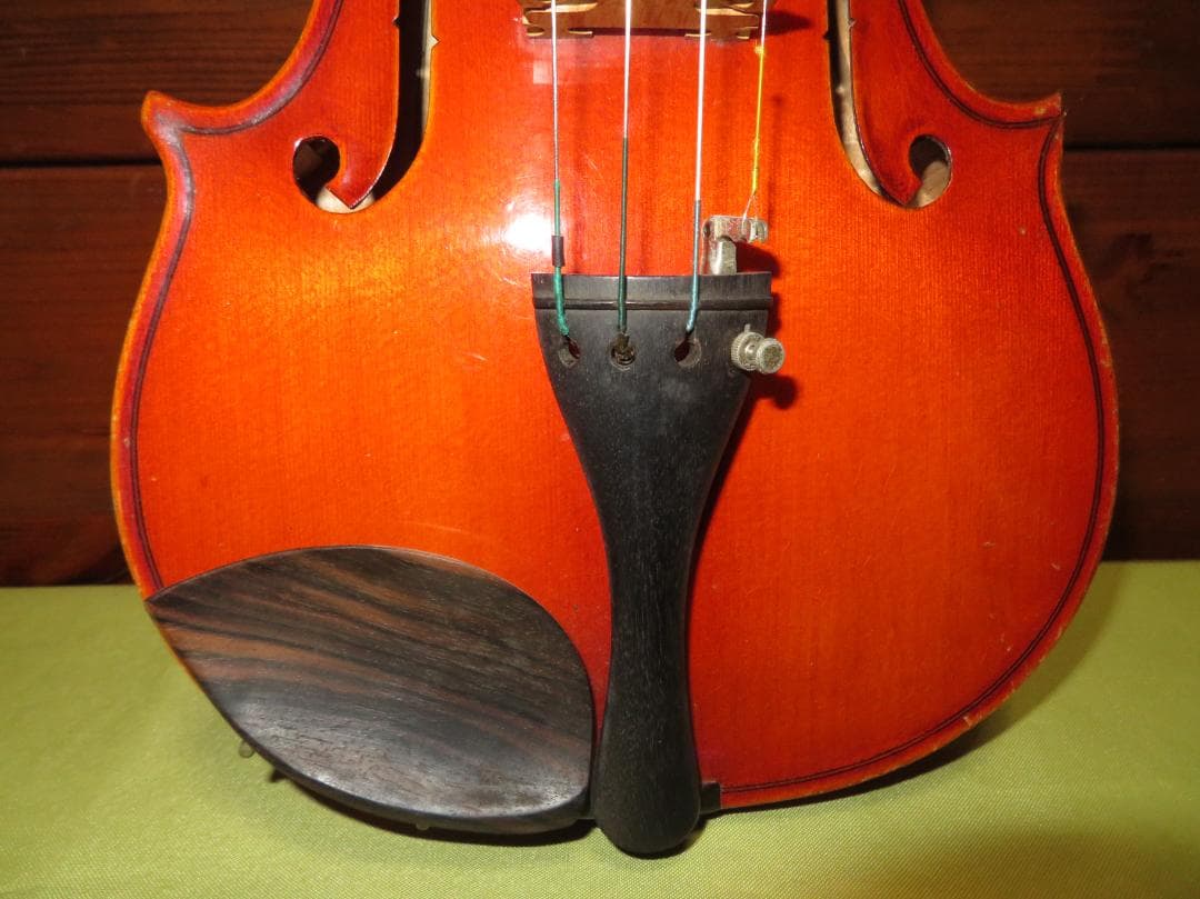 SUZUKIバイオリン　no特.2　 1971 年製　サイズ：4/4　欠けあり