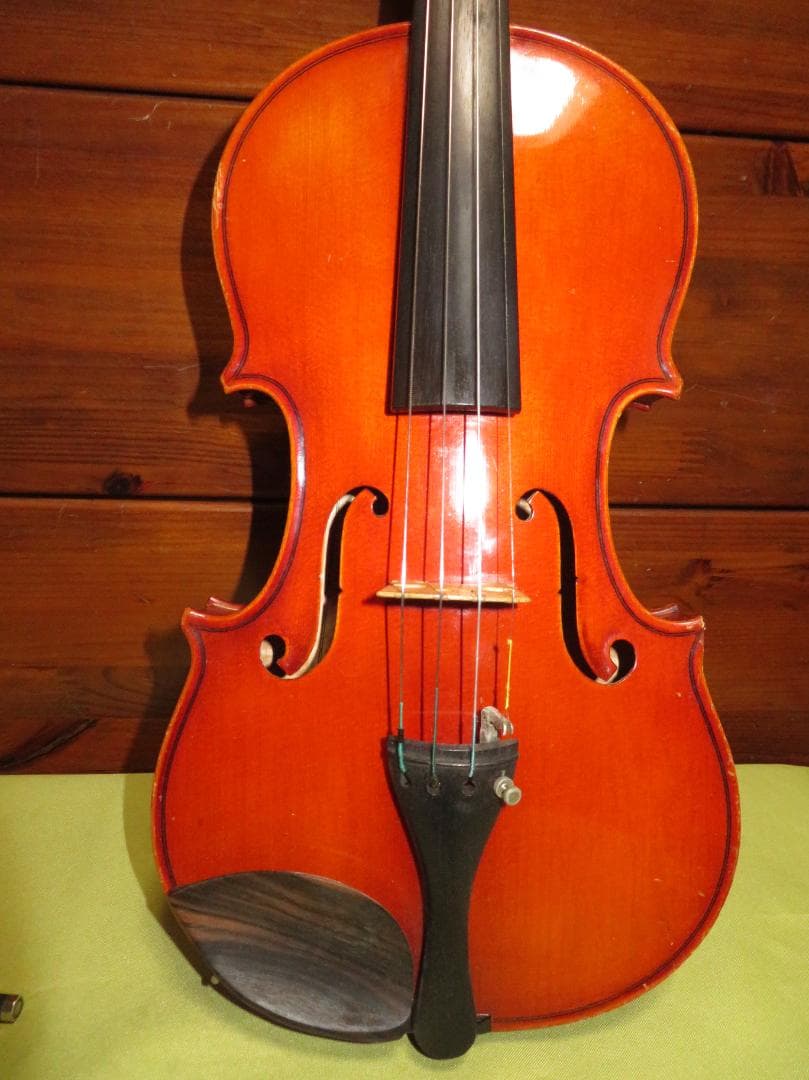 SUZUKIバイオリン　no特.2　 1971 年製　サイズ：4/4　欠けあり