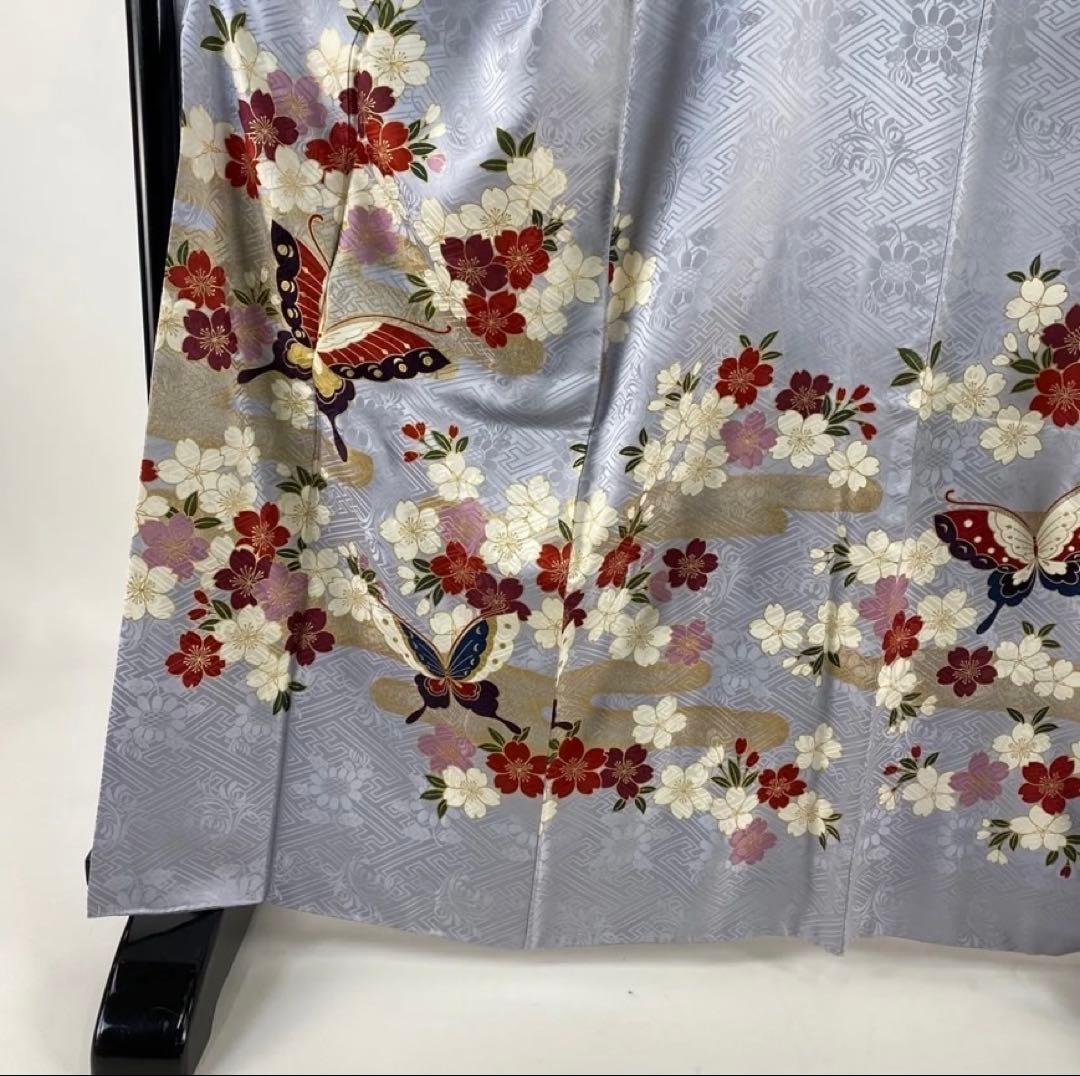 薄紫 水色 花柄 蝶模様 振袖