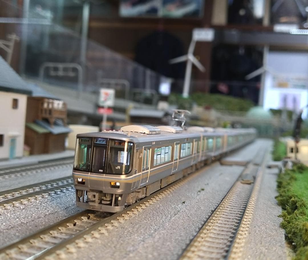 JR 223系 2000番台 (2次車) <新快速> 8両セット