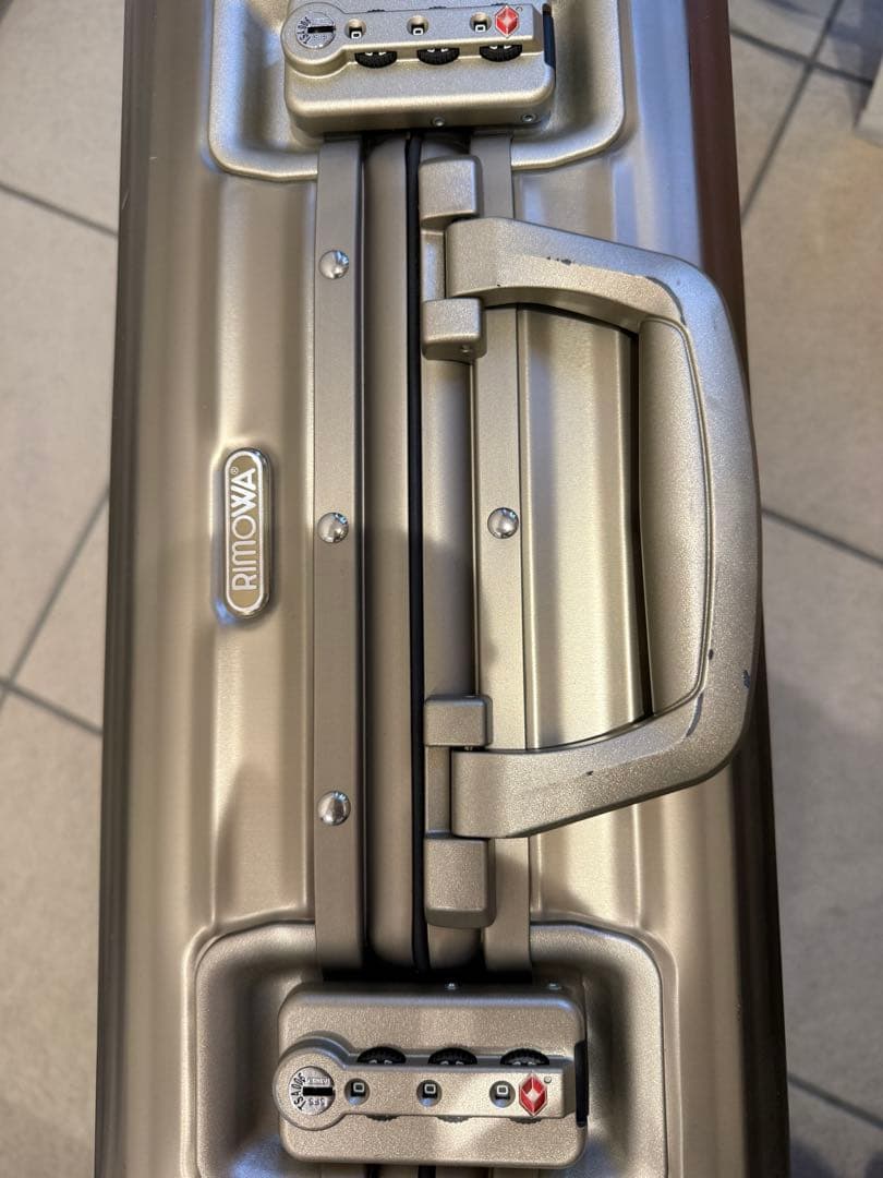 【機内持ち込み可能サイズ】RIMOWA チタニウム キャリーケース