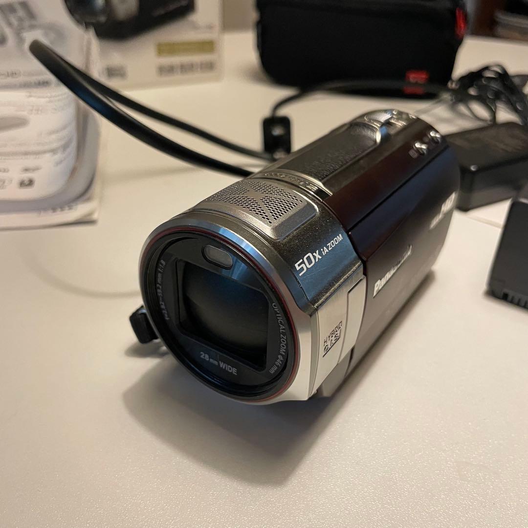 ビデオカメラ Panasonic HC-V720M