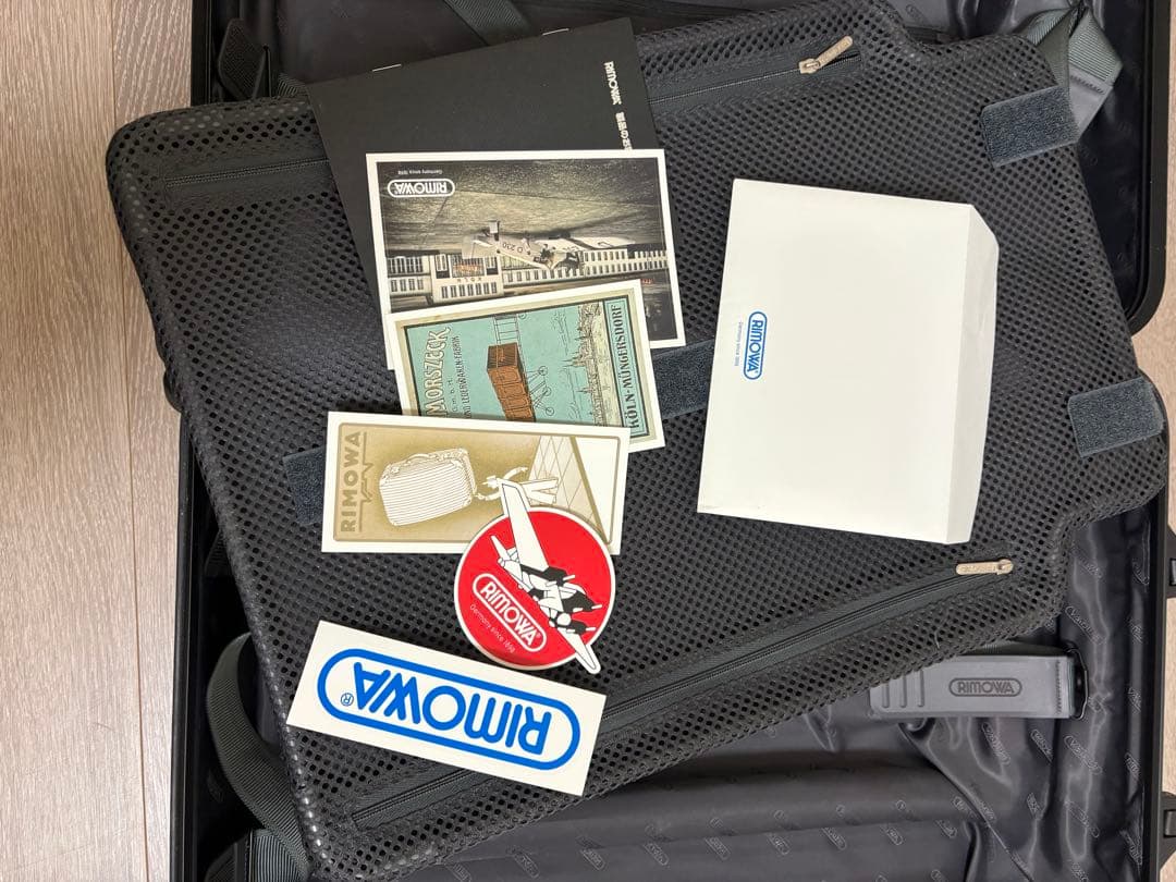 RIMOWA TOPAS リモワ トパーズ ステルス スーツケース 機内持込可