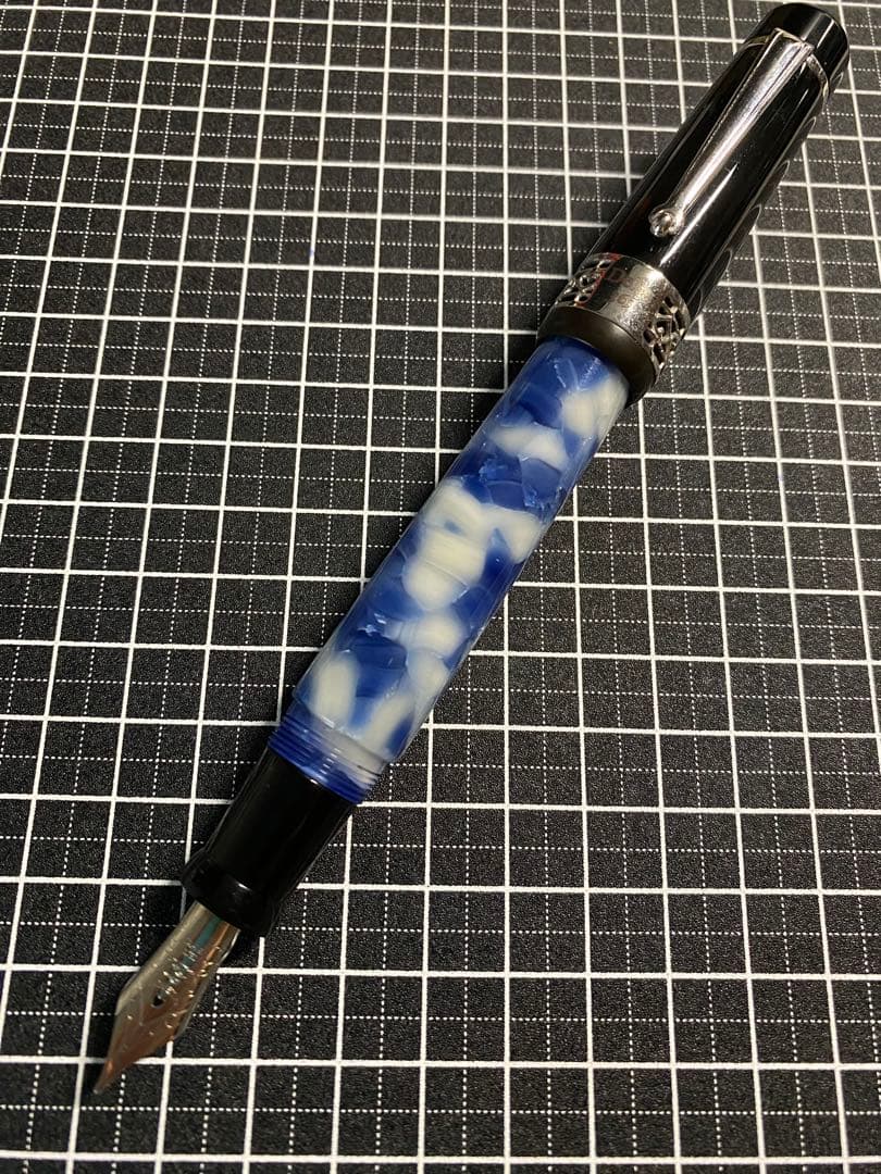 DELTA #365 Millennium Blue-ice 万年筆　字幅M