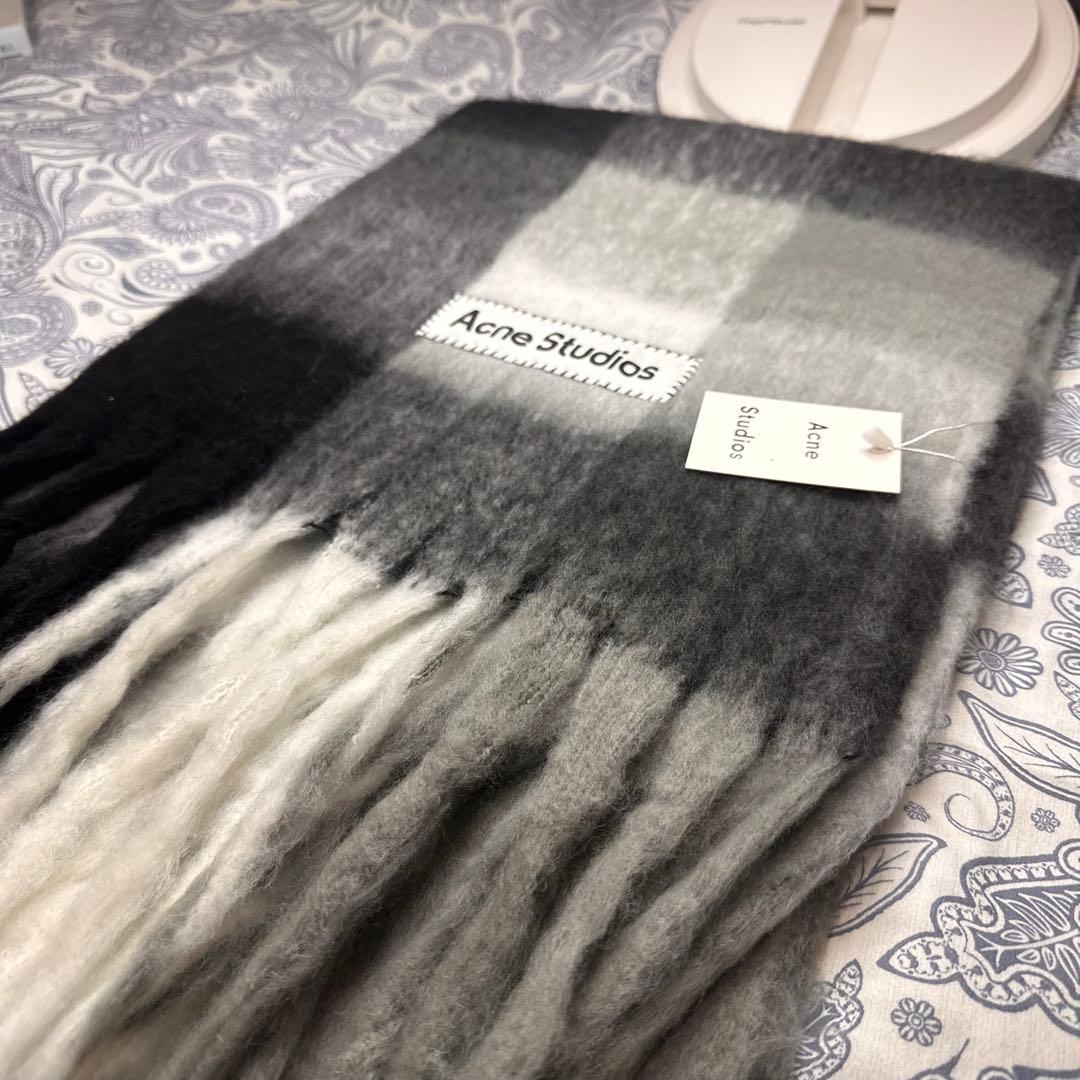 黒　ACNE STUDIOS 新品未使用 モヘアチェック柄スカーフ　マフラー