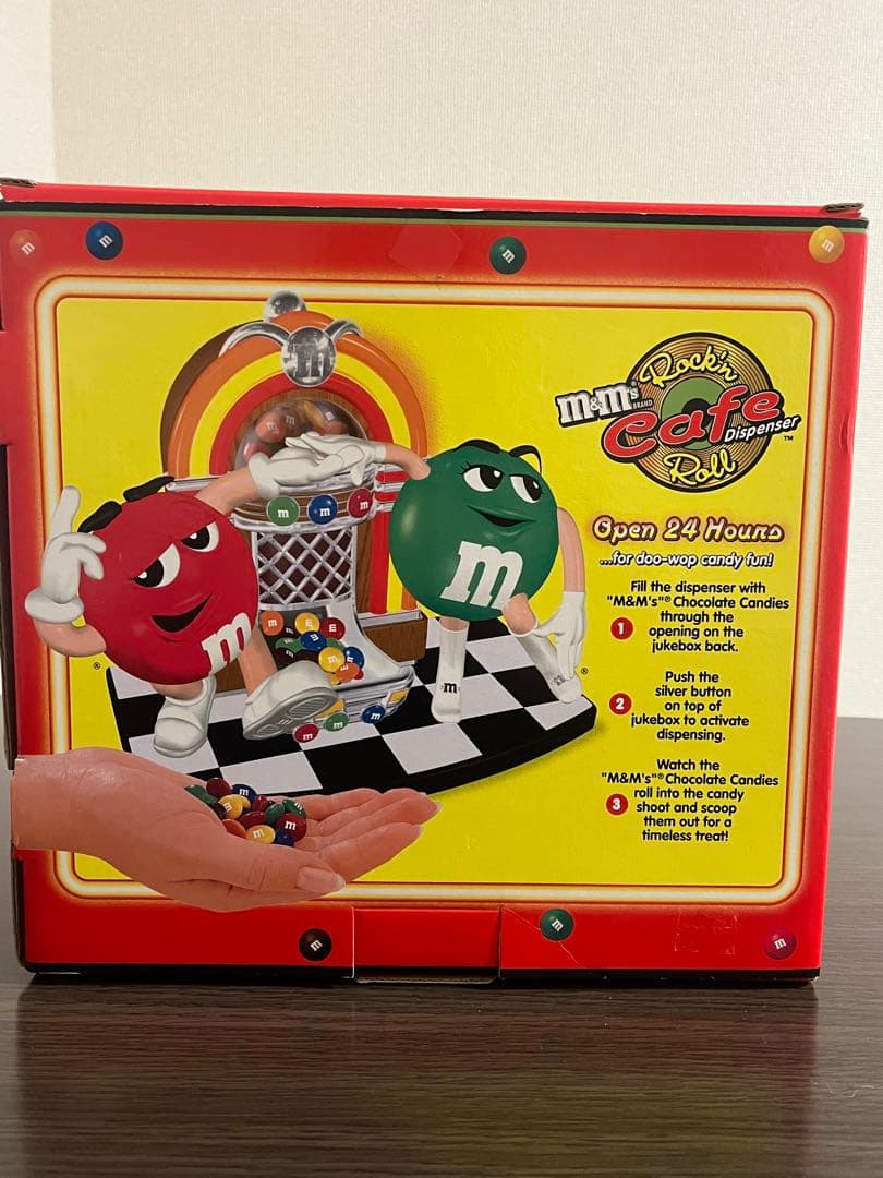 M&M's エムアンドエムズ