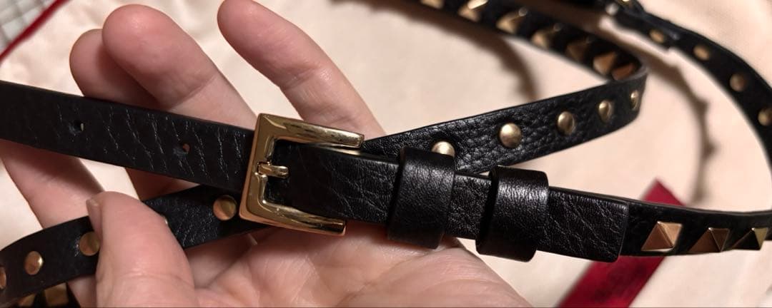 VALENTINO 黒 レザー ショルダーバッグ　ヴァレンティノ