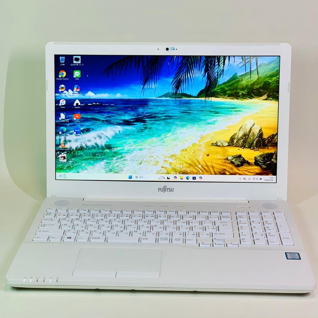 Core i7✨SSD1TB✨16GB✨カメラ✨富士通✨オフィス✨ノートパソコン