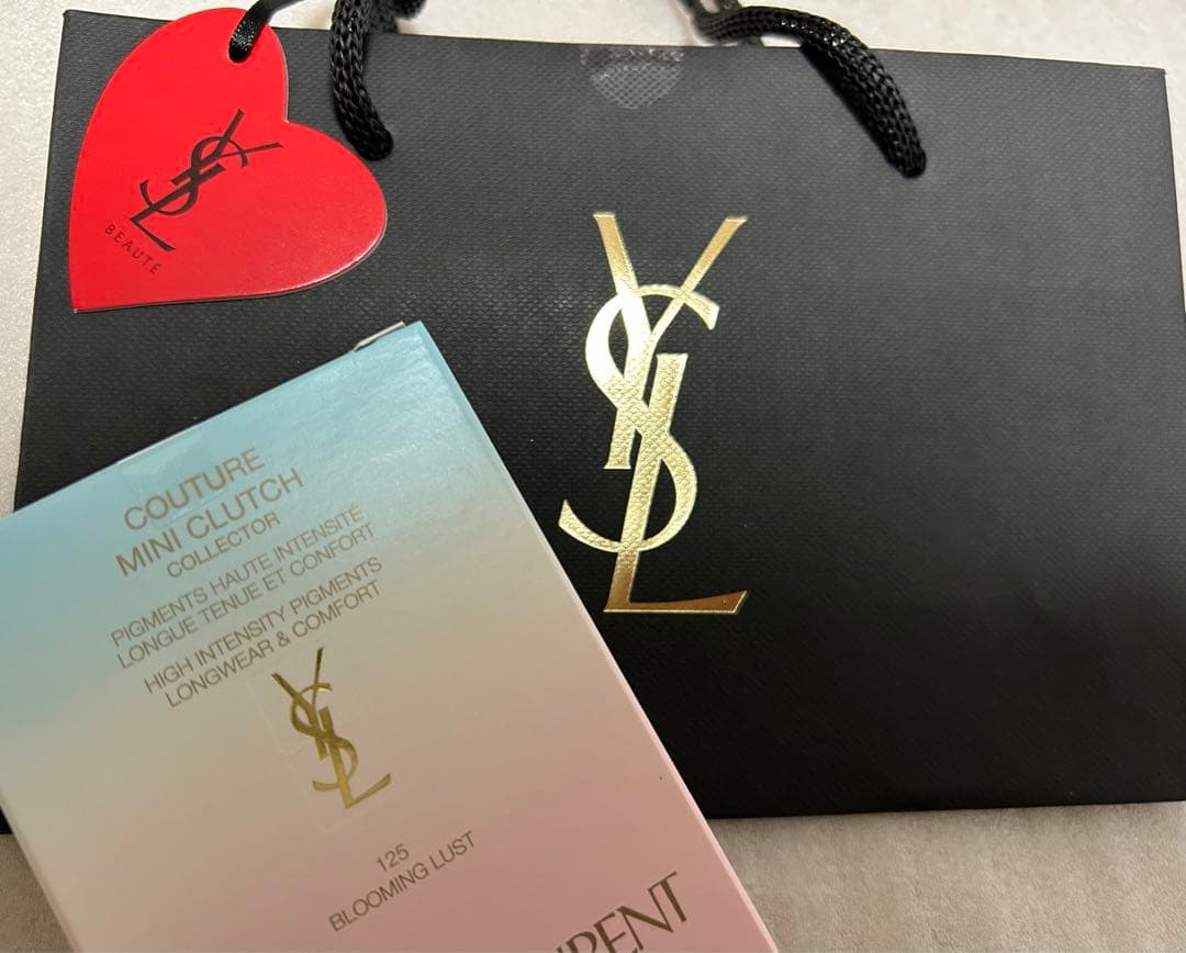 綾　YSL メイクミーブラッシュ リキッド69+アイシャドウ125+バーム