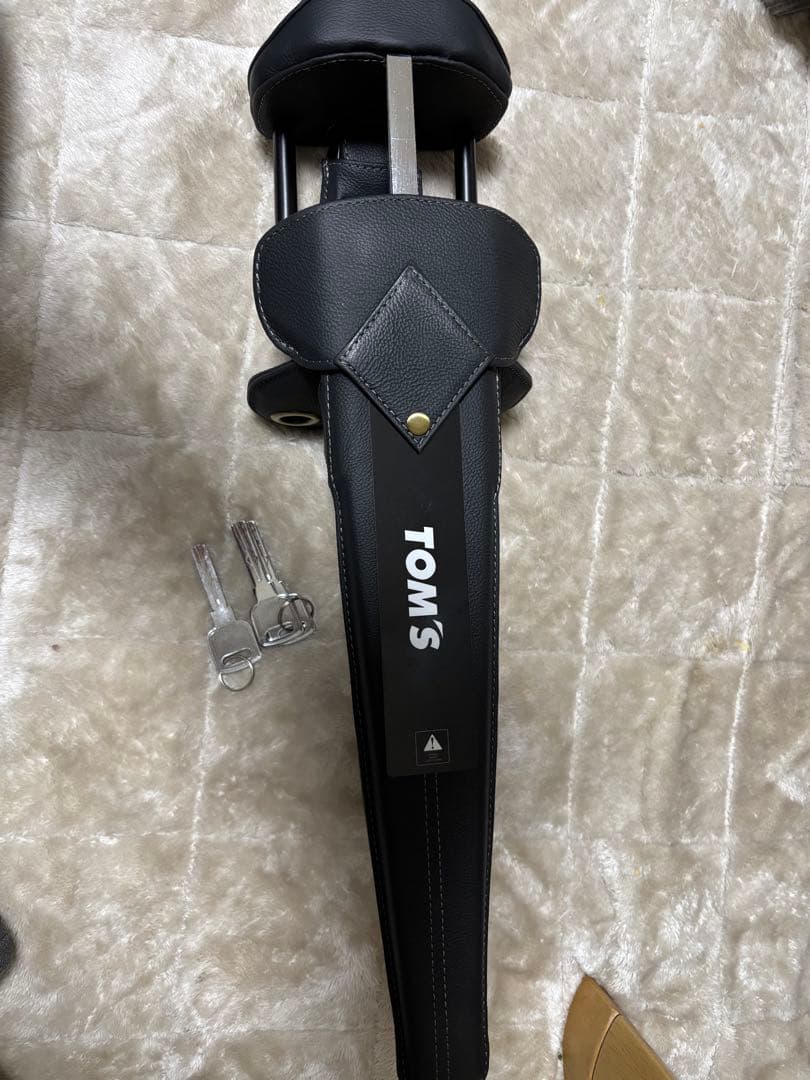 TOM'S ステアリングロック ブラック 鍵3本付き