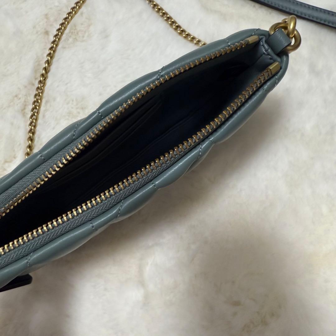 定価42,900円 COACH ショルダーバッグ　キルティング　チェーン