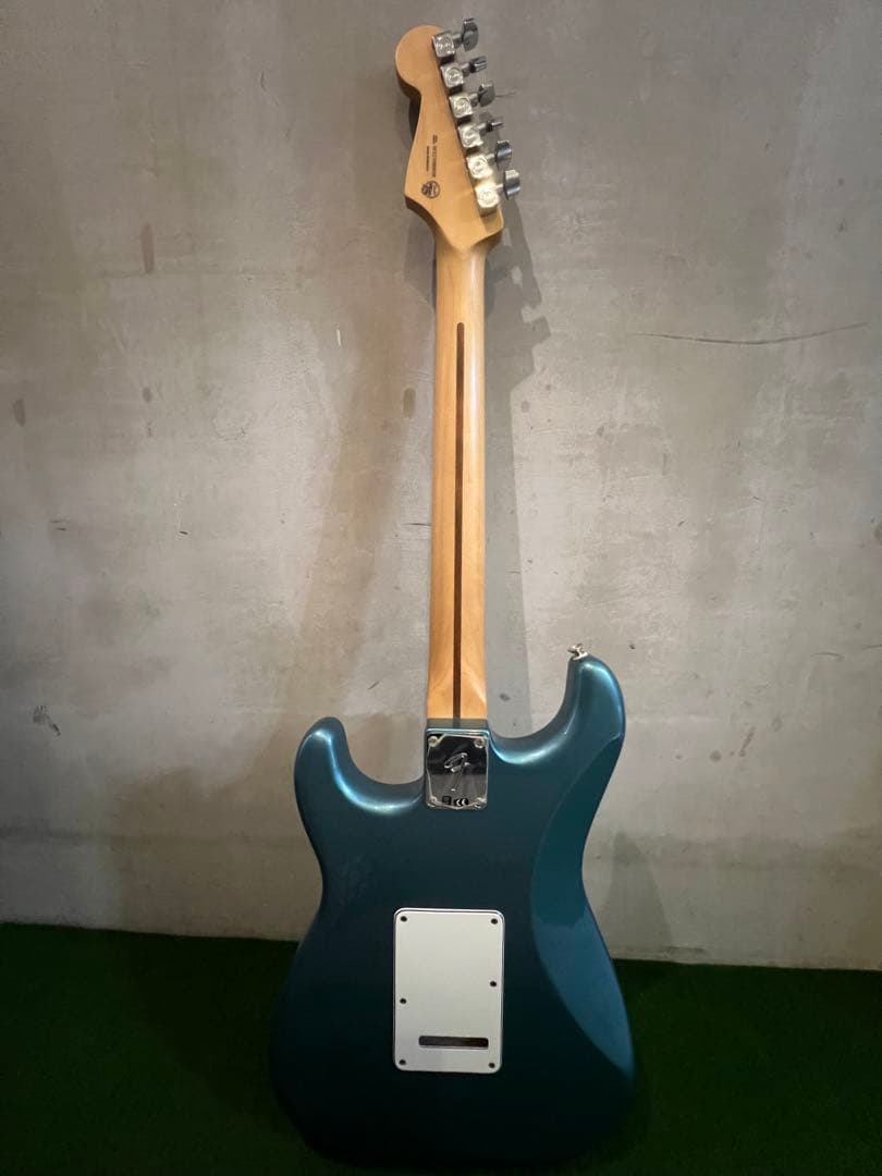 ★Fender Player Stratocaster 美品★ハードケース付