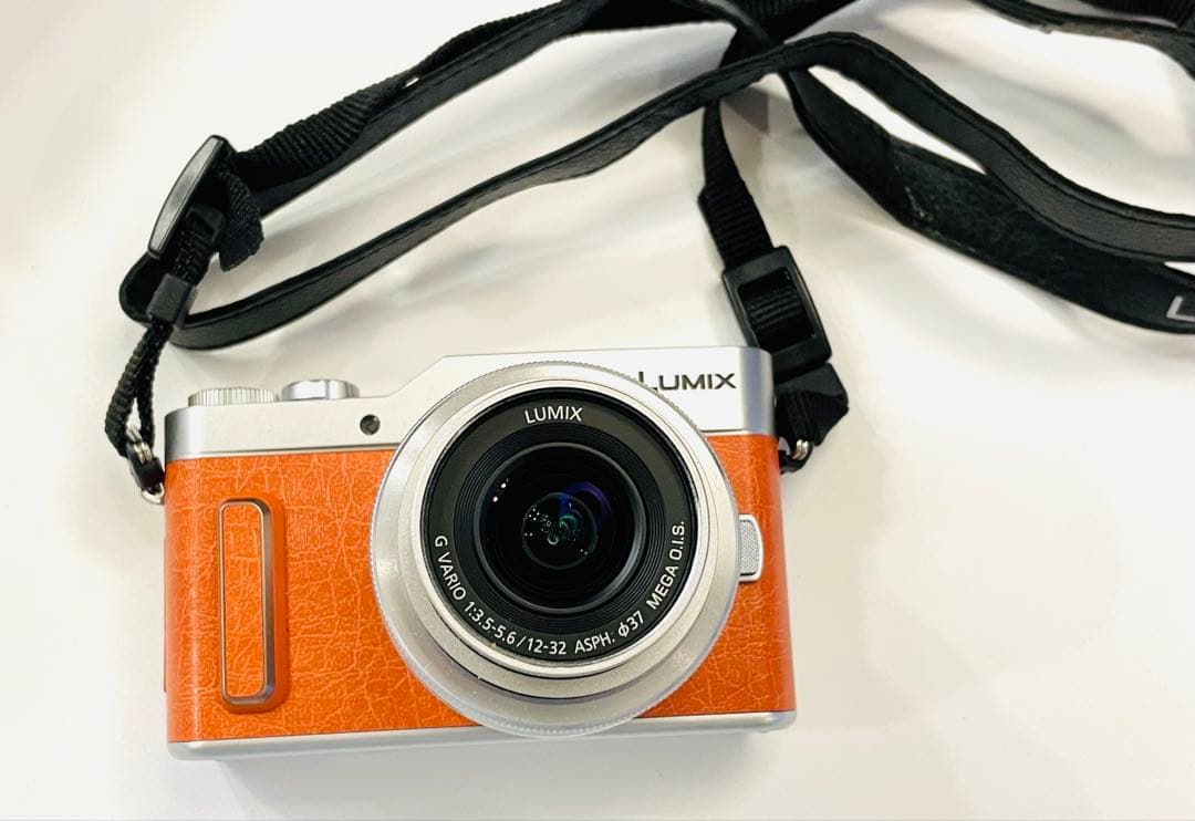 【美品】LUMIX DC-GF10 オレンジ　一眼レフ　パナソニック