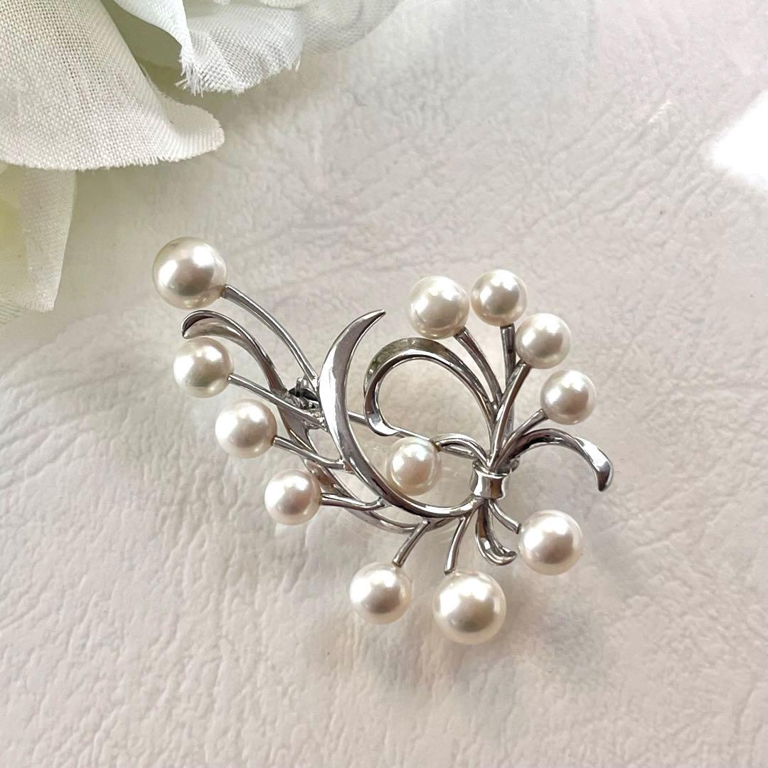 ☆美品☆ミキモト　シルバー　パール　12珠　ブローチ　皇室御用達ブランド