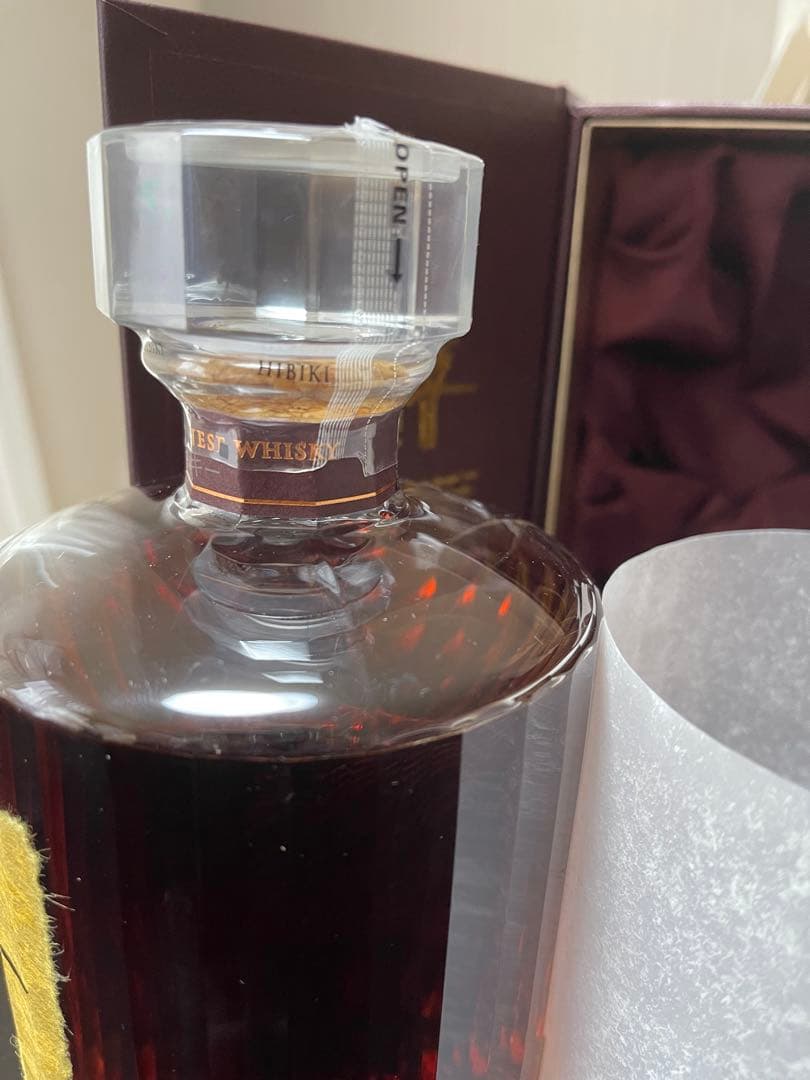 響 30年 ウイスキー 白箱付き