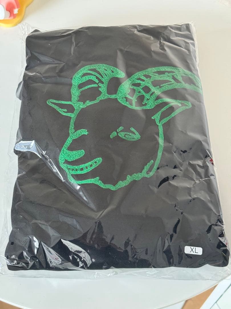 【未使用】Chevon ジップパーカー　フーディ　XL ※受注生産限定