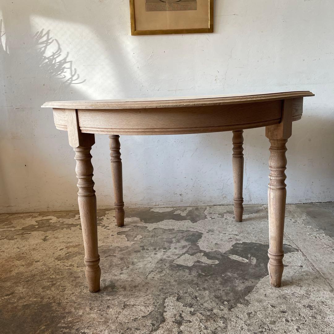 ビンテージ　ラウンドダイニングテーブル　 剥離