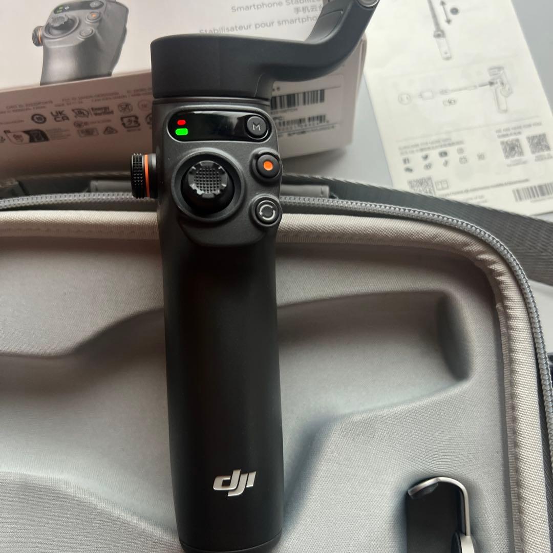 DJI Osmo Mobile 6★スマホジンバル★収納ケース付き