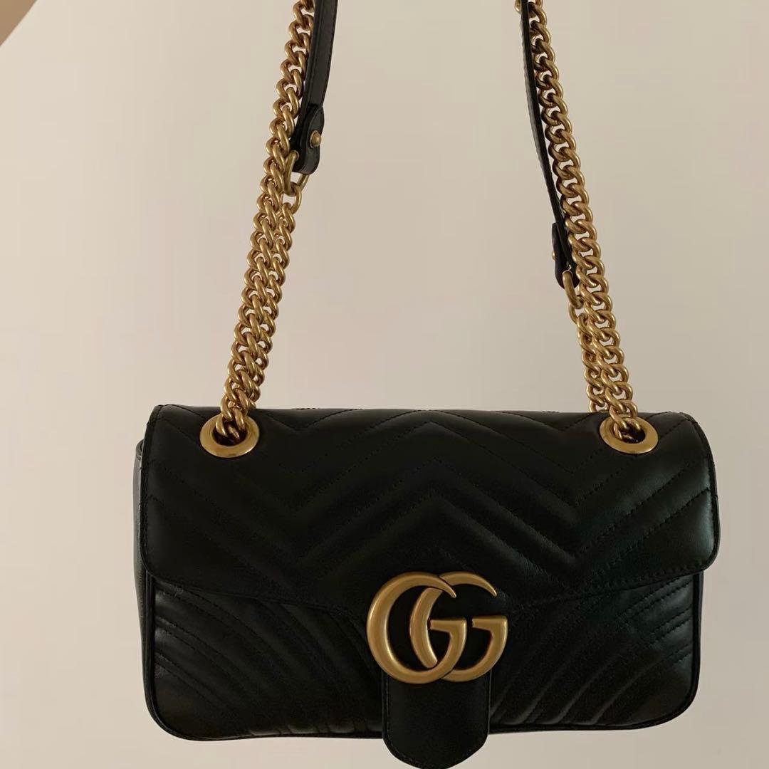 マーモントブラックショルダーバッグ