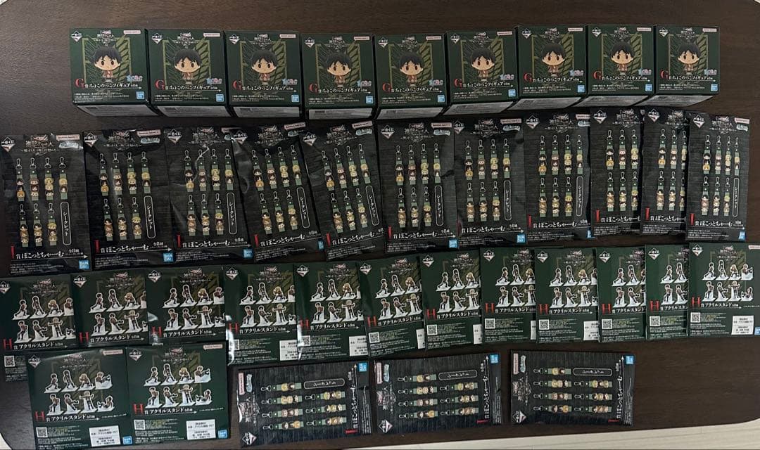 進撃の巨人　一番くじ　A賞　B賞×2 下位賞　64品