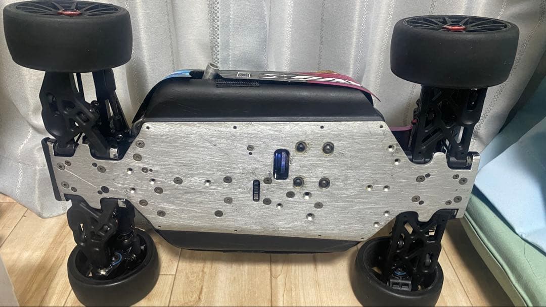 ホビーラジコン Xray XB8 1/8