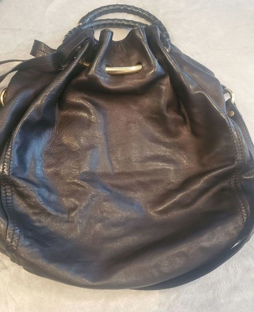 アンドレアマビアーニレザーバッグ