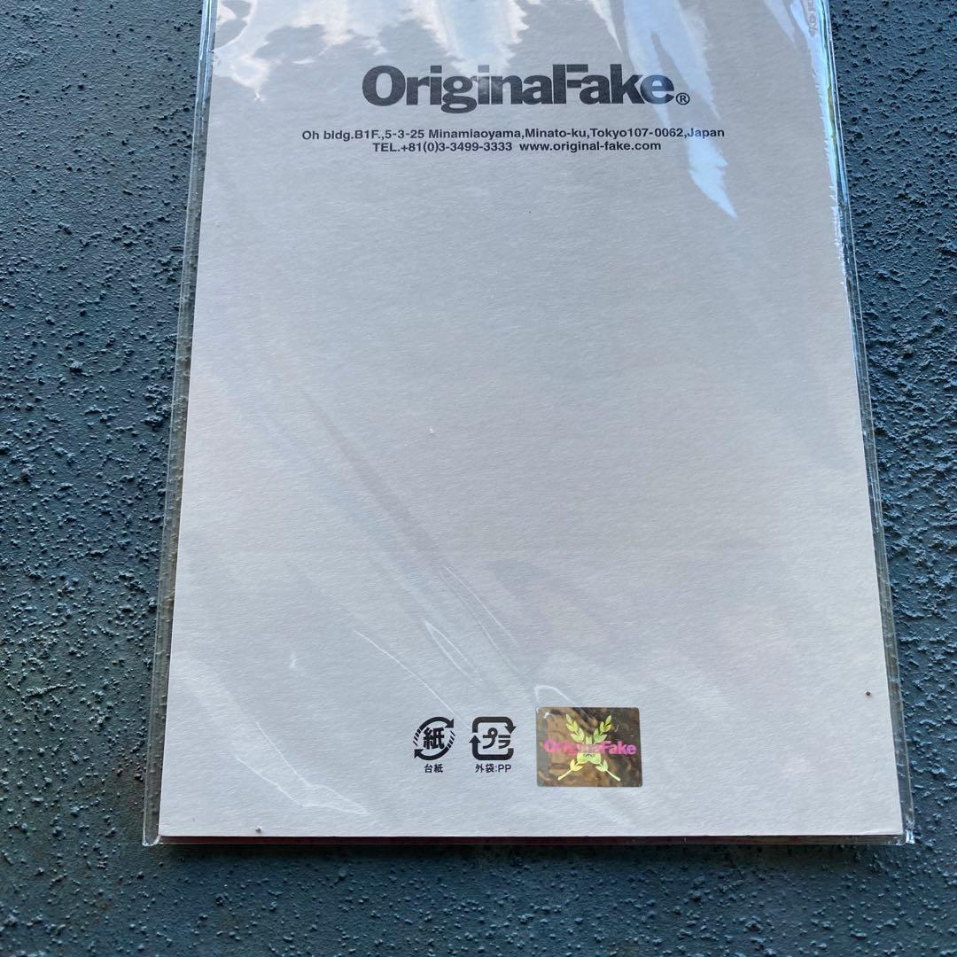 新品未使用 KAWS オリジナルフェイク 限定品 ノベルティー ジグソーパズル