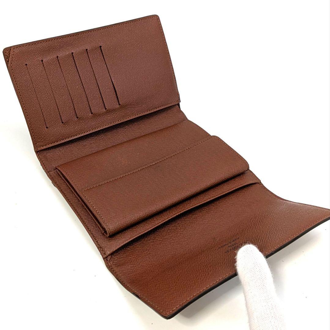 ルイヴィトン モノグラム エテュイ パピエ 三つ折り財布 パスケース B31