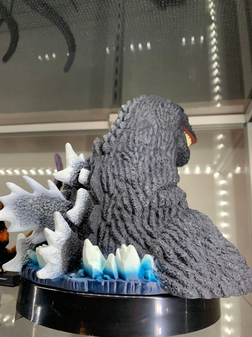 ゴジラ　胸像　キングコング対ゴジラ