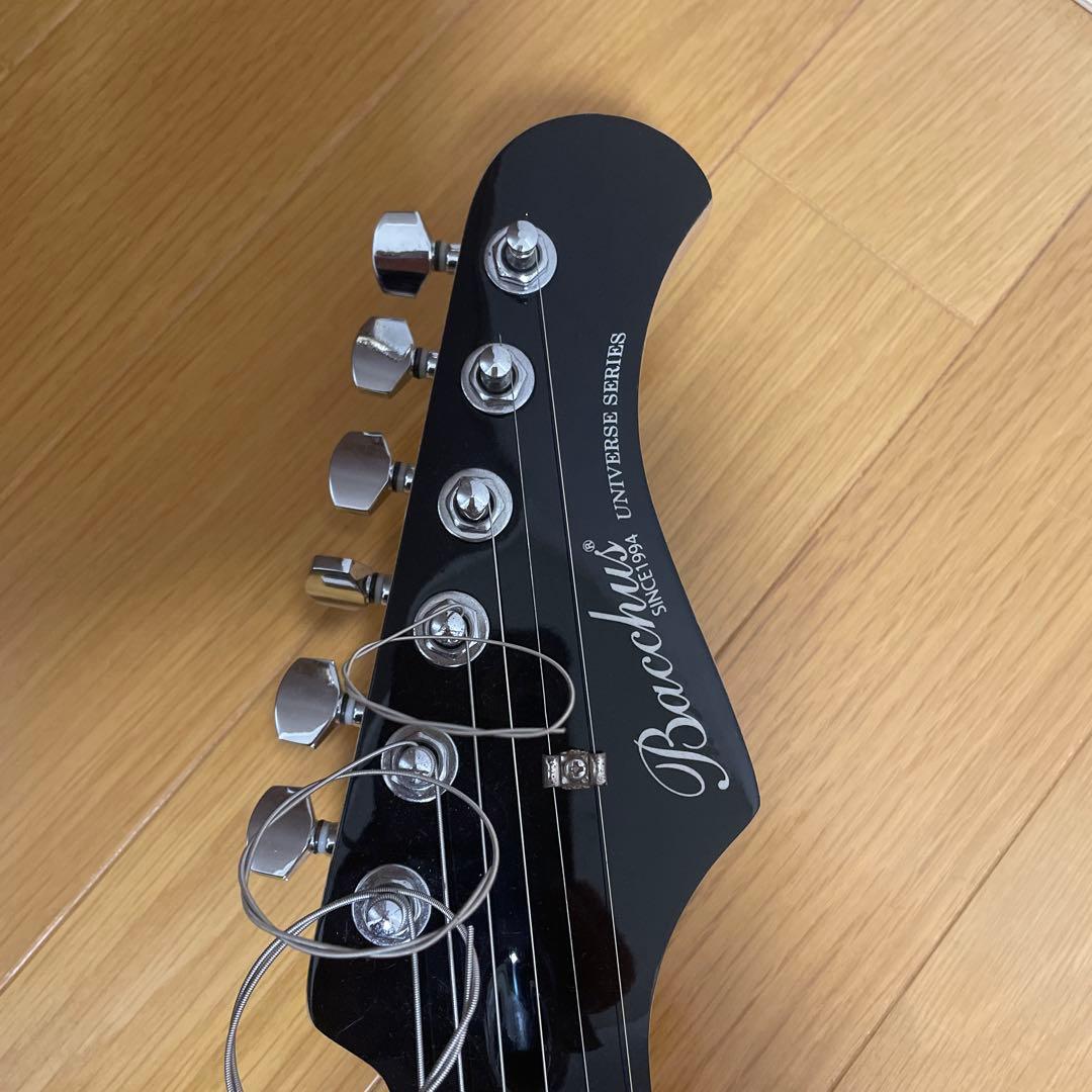 Bucchus バッカス　エレキギター　ムスタング