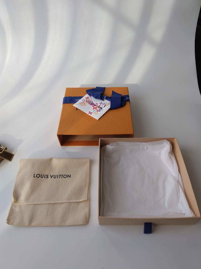 c*o様 LOUIS VUITTON ルイヴィトン　首輪　犬