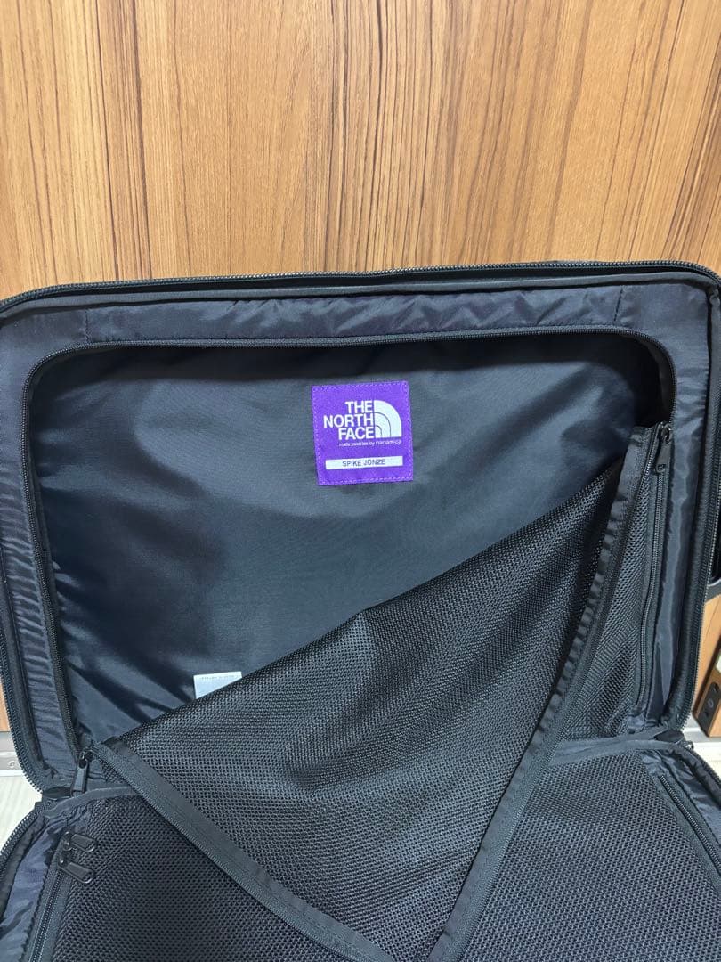 ノースフェイス　キャリーケース