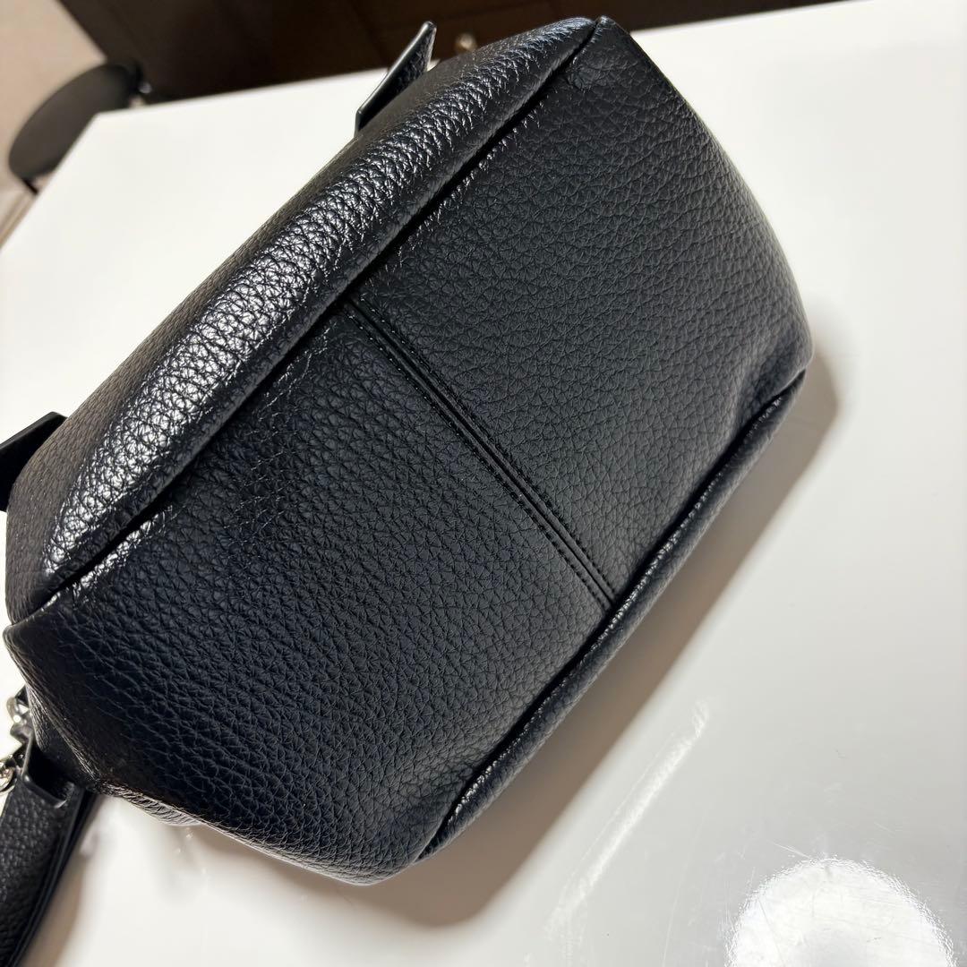 nouer 2way ショルダーバッグ ブラック チャーム3点付き