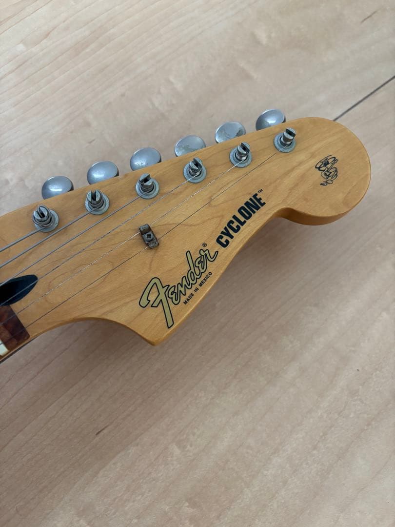 2004年製fender mexico サイクロン　生産終了モデル