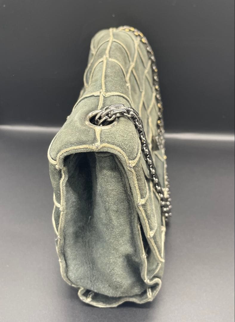 CHANEL シャネル　ムートン　チェーン　バッグ