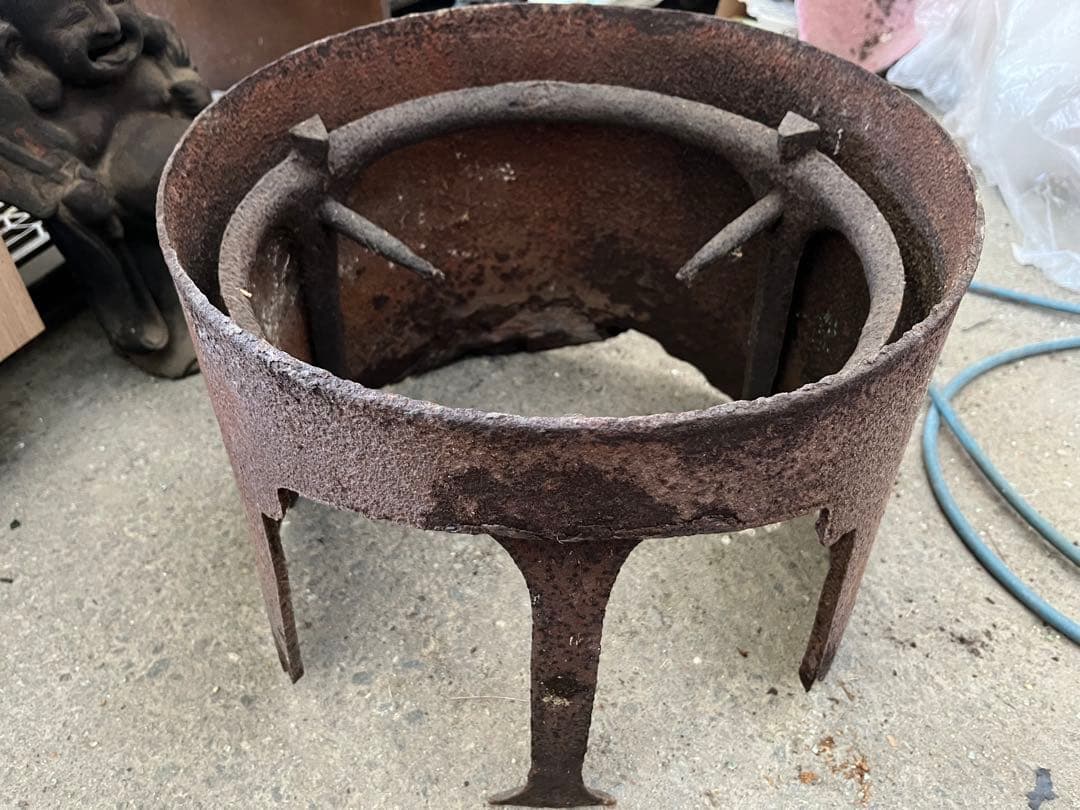 時代物レトロ茶釜セット　 (鋳鉄製　鉄器火鉢)+(茶釜 風炉釜 羽釜 アルミ製)