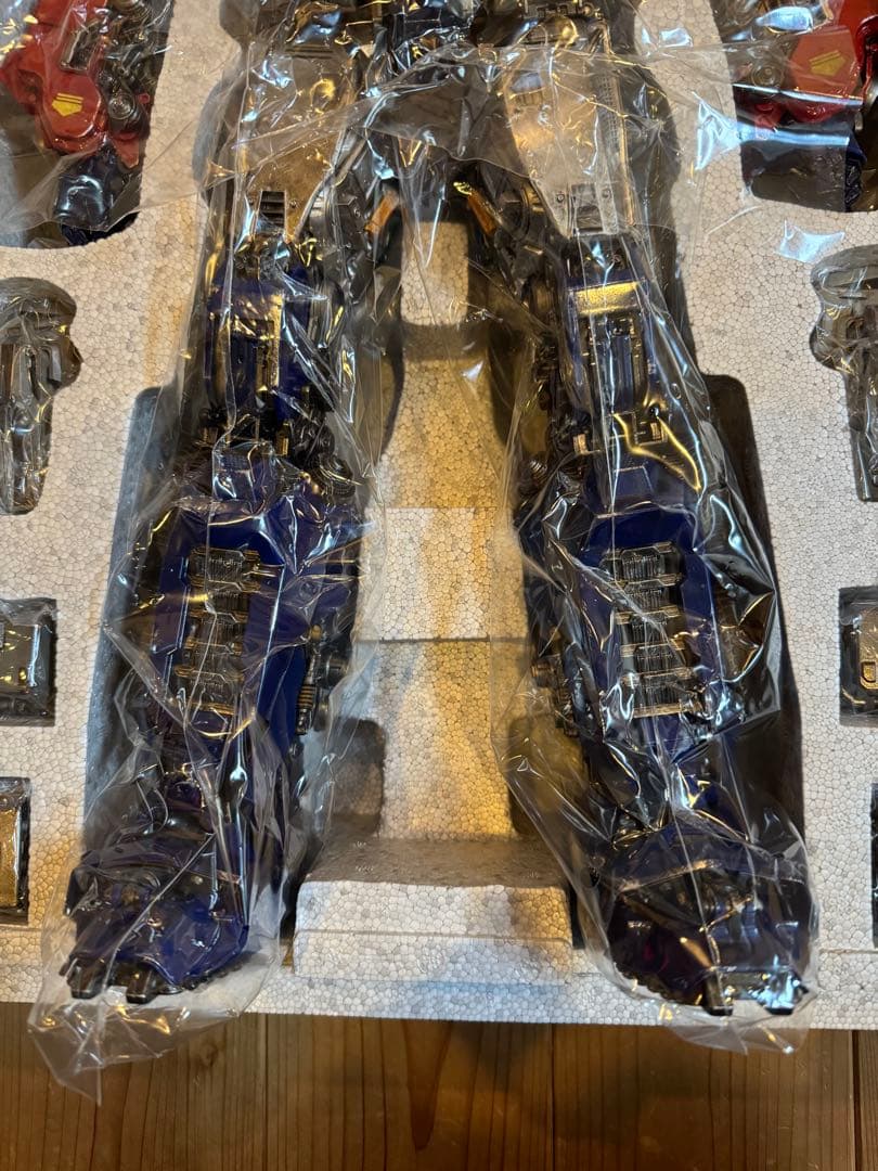 threezero バンブルビー版 PREMIUM オプティマスプライム